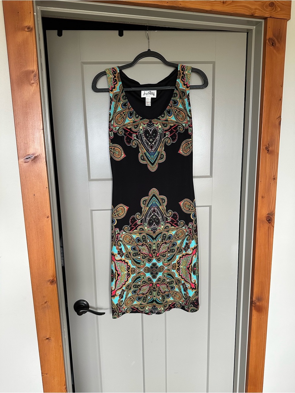Black Sleeveless Paisley-Print Dress